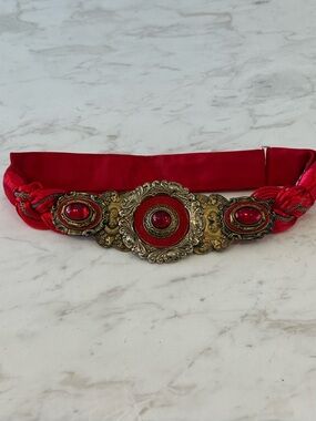 Vintage Carolyn Tanner Designs Red and Gold Medallion Adjustable Belt 1980’s